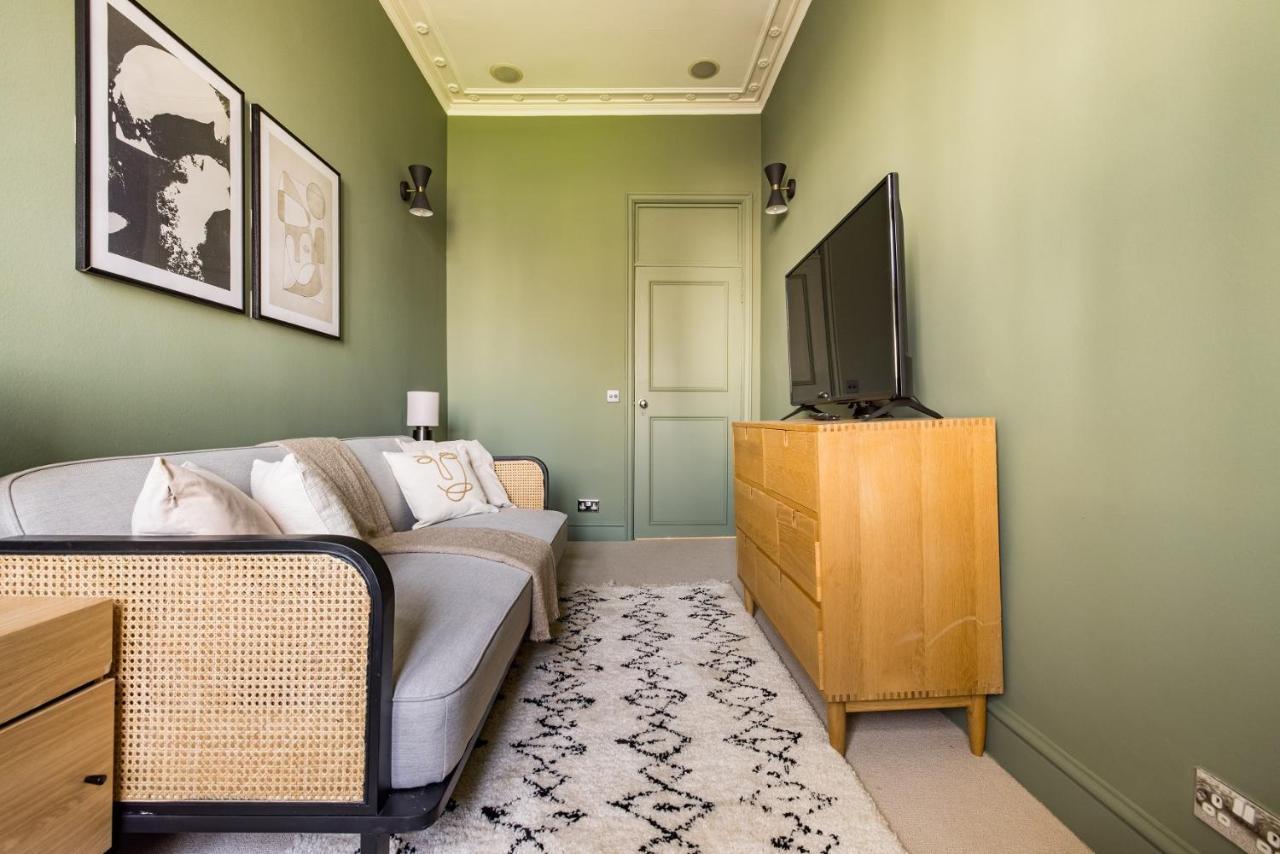 The Sussex Garden Retreat - Elegant 2Bdr Flat Leilighet London Eksteriør bilde